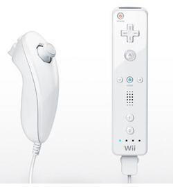 Wii Bundel: Eerste Model + 2x Nintendo Controller + 2x Nintendo Nunchuk