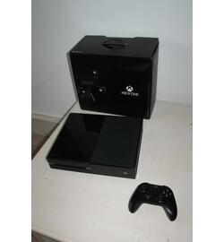 Xbox One 500GB Day One Edition in doos - Doos beschadigd