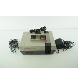 NES â€“ Nintendo Entertainment System Console