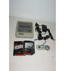 Super Nintendo compleet - Erg verkleurd