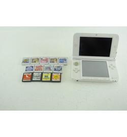 Lot van Nintendo 3DS handheld met 13 games - Japans