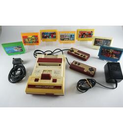 Nintendo Family Computer (Famicom) Console 7 Games Japanese
