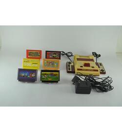 Famicom Console Set