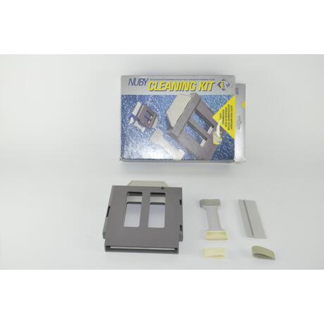 Nuby Gameslot Nintendo Game Boy Cleaning Kit